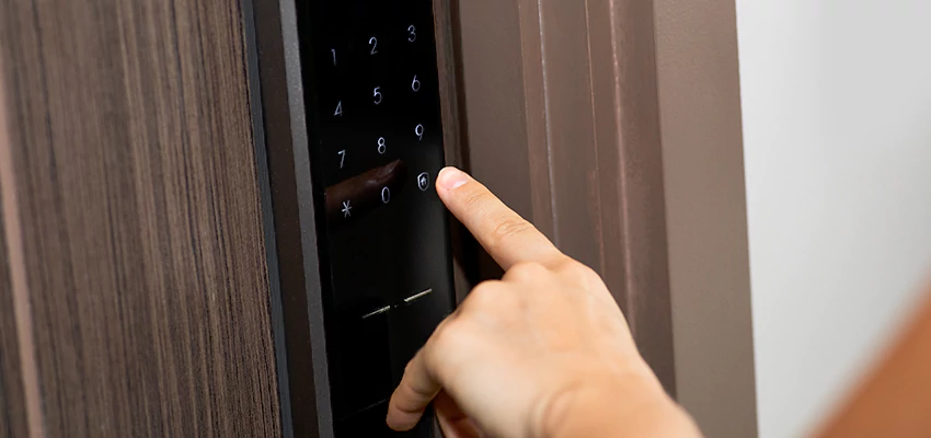 Smart Electric Locks Replacement Services in Lynwood, CA