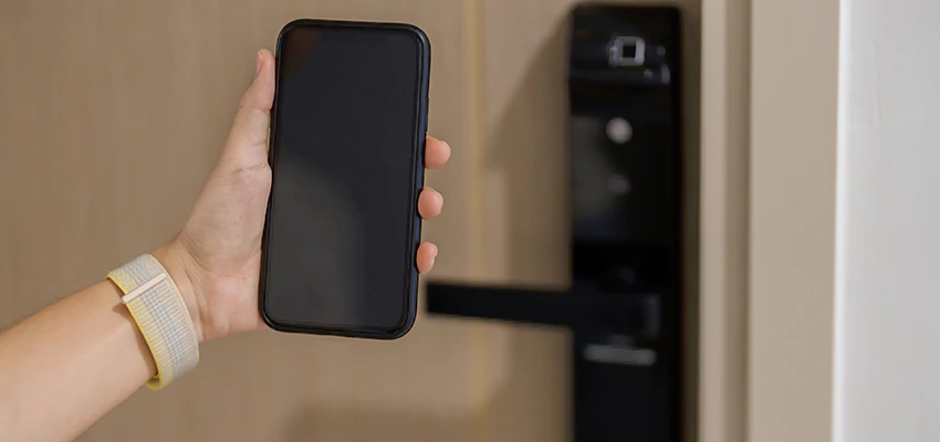 Keypad Wifi Locks Repair And Installation in Lynwood, CA