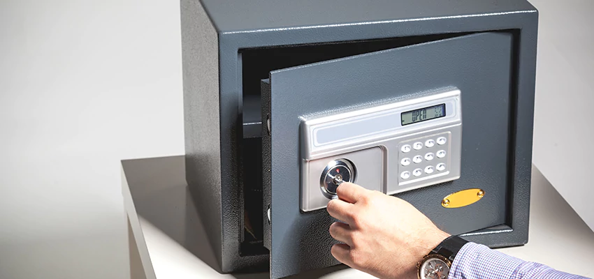 Jewelry Safe Unlocking Service in Lynwood, California